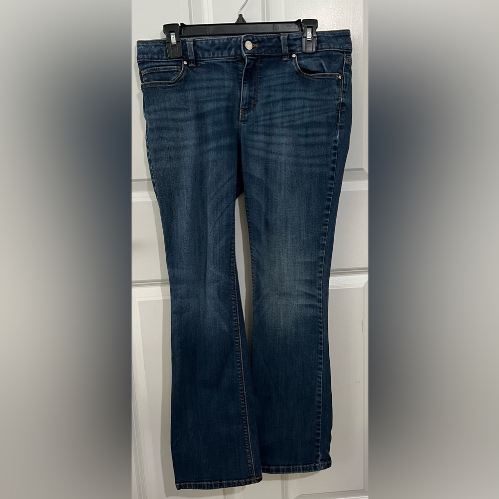 ** Clearance Discounted** White House Black Market Classic Blue Boot Leg Jeans